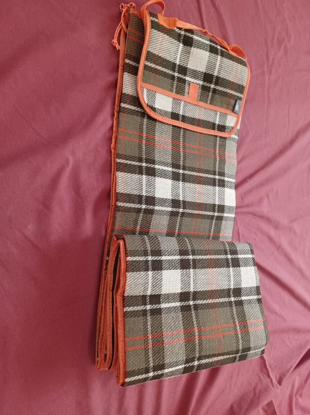 NWOT AAA Picnic Blanket Lightweight Green & Orange Plaid New Large 75